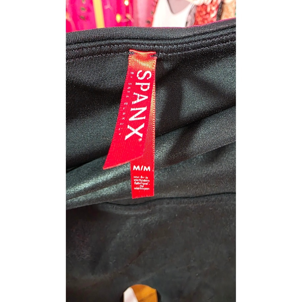Spanx Black Metallic High Waisted Cropped Leggings Medium Shimmer Activewear - Picture 2 of 7